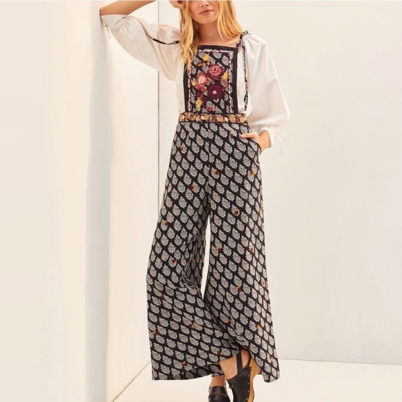 Anthropologie Pants - Anthropologie Embroidered Wide-Leg Jumpsuit in Black Floral Motif Overall Sz 4